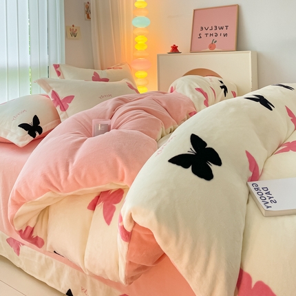 91家纺网 家纺一手货源 找家纺 （总）呗旺鹿 2023新款加厚高克重印花牛奶绒四件套直播爆款