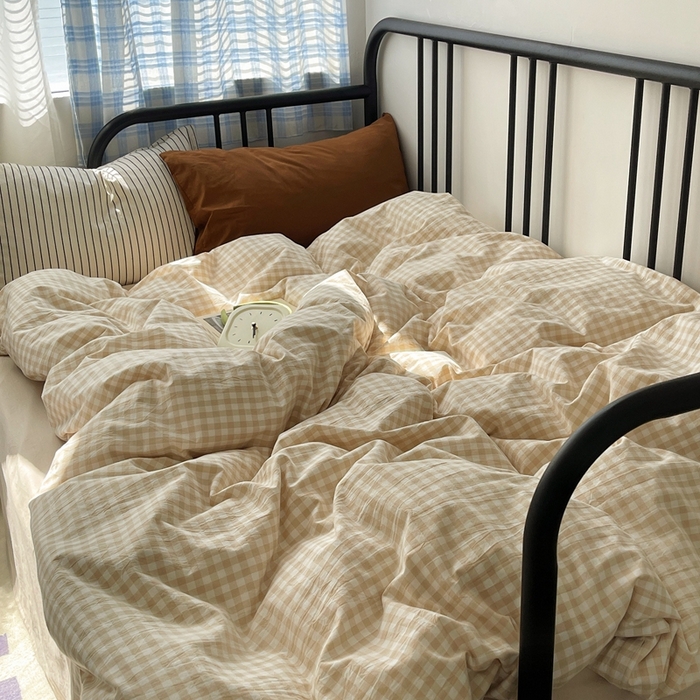 91家纺网 家纺一手货源 找家纺 六巷胡同 2023新款ins博主风洋气小格子篇四件套 浅米咖小格