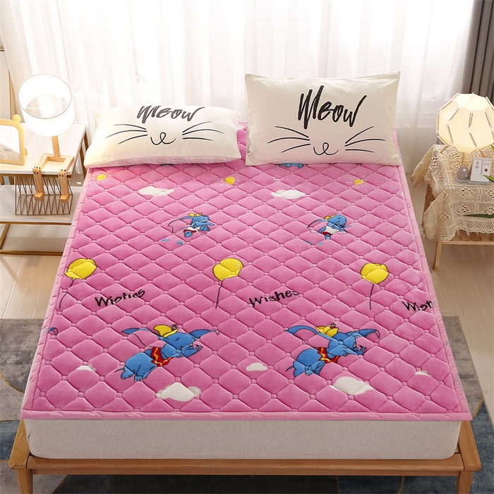 91家纺网 家纺一手货源 找家纺 东宇 2024年新款A类抗菌牛奶绒大床加厚床垫 小飞象