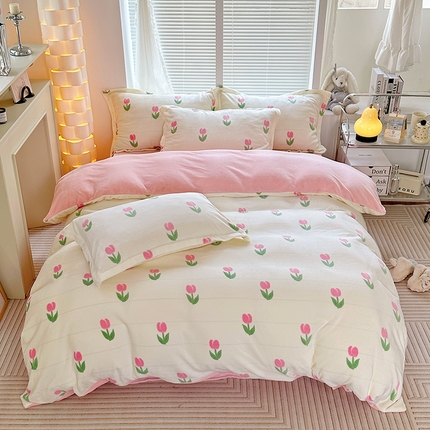 91家纺网 家纺一手货源 找家纺 （总）曼町 2023新款牛奶绒卡通印花四件套