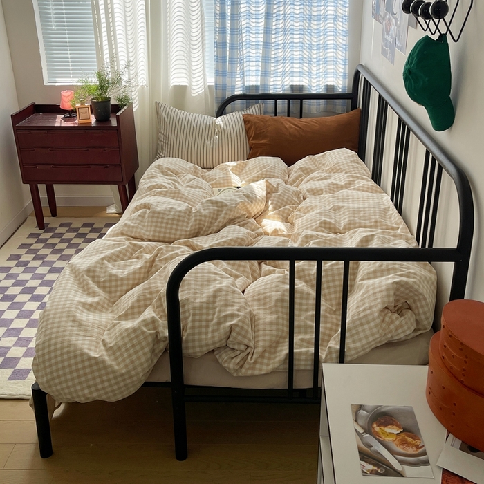 91家纺网 家纺一手货源 找家纺 六巷胡同 2023新款ins博主风洋气小格子篇四件套 浅米咖小格