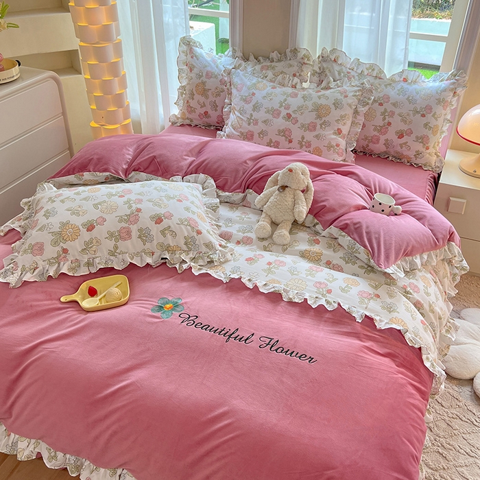 91家纺网 家纺一手货源 找家纺 绒兔兔 2023新款双层纱棉加牛奶绒四件套 绒-唯美