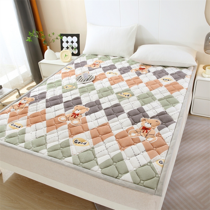 91家纺网 家纺一手货源 找家纺 东宇 2024年新款A类抗菌牛奶绒大床加厚床垫 格子熊