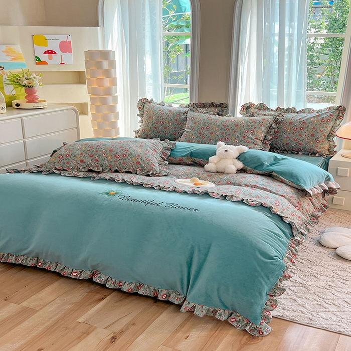 91家纺网 家纺一手货源 找家纺 绒兔兔 2023新款双层纱棉加牛奶绒四件套 绒-秘密花园