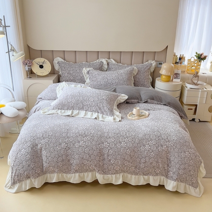 91家纺网 家纺一手货源 找家纺 （总）印季 2024新款花边款立体剪花牛奶绒四件套