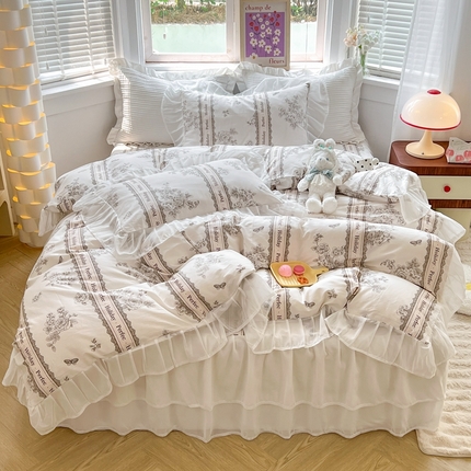 91家纺网 家纺一手货源 找家纺 （总）七七  2025新款13370印花全棉雪纺床裙款四件套