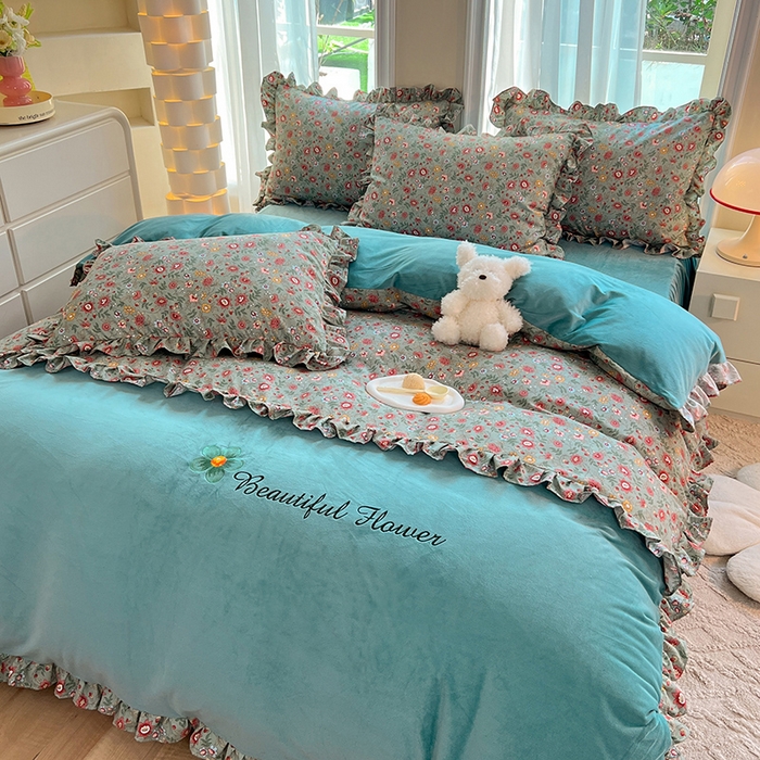 91家纺网 家纺一手货源 找家纺 绒兔兔 2023新款双层纱棉加牛奶绒四件套 绒-秘密花园