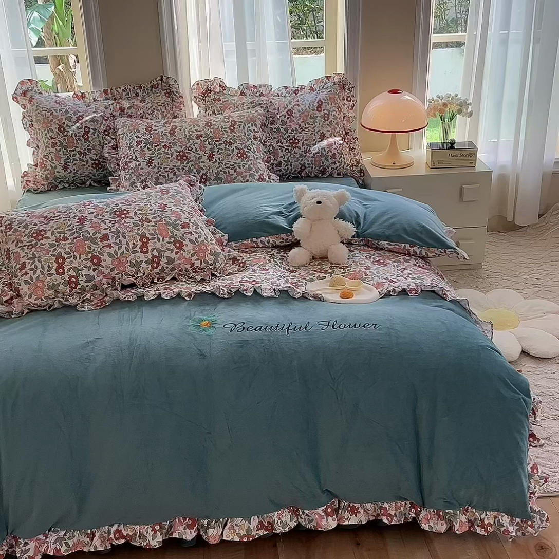 91家纺网 家纺一手货源 找家纺 绒兔兔 2023新款双层纱棉加牛奶绒四件套 绒-春日蜜糖