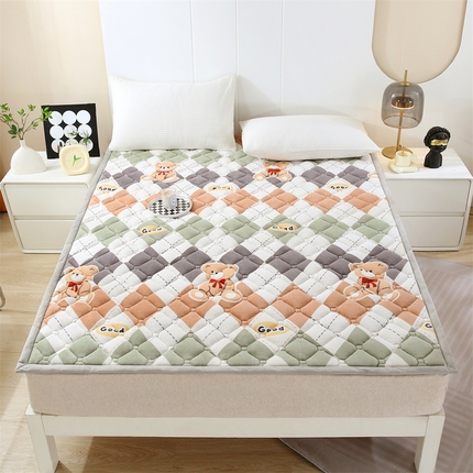 91家纺网 家纺一手货源 找家纺 （总）东宇 2024年新款A类抗菌牛奶绒大床加厚床垫