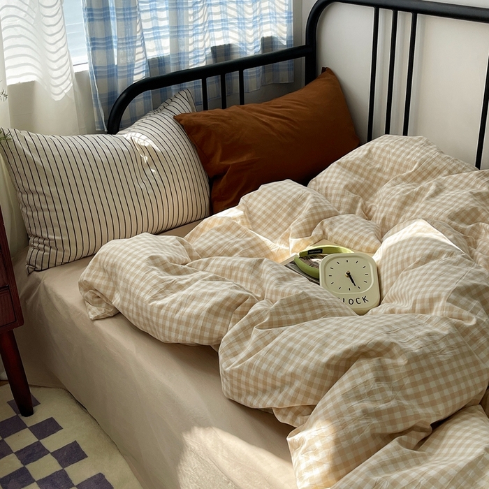 91家纺网 家纺一手货源 找家纺 六巷胡同 2023新款ins博主风洋气小格子篇四件套 浅米咖小格