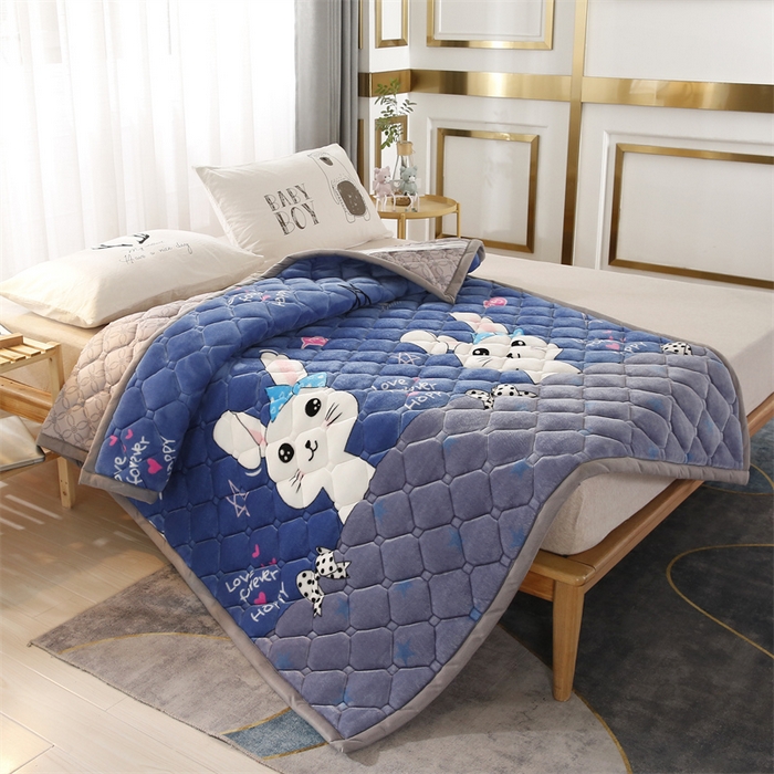 91家纺网 家纺一手货源 找家纺 东宇 2024年新款A类抗菌牛奶绒大床加厚床垫 彩虹兔