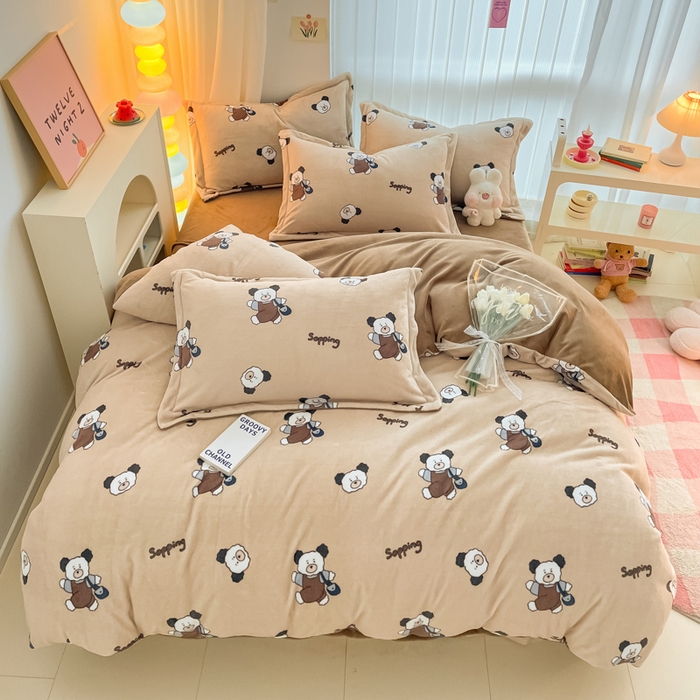 91家纺网 家纺一手货源 找家纺 呗旺鹿 2023新款加厚高克重印花牛奶绒四件套直播爆款 焦糖小熊