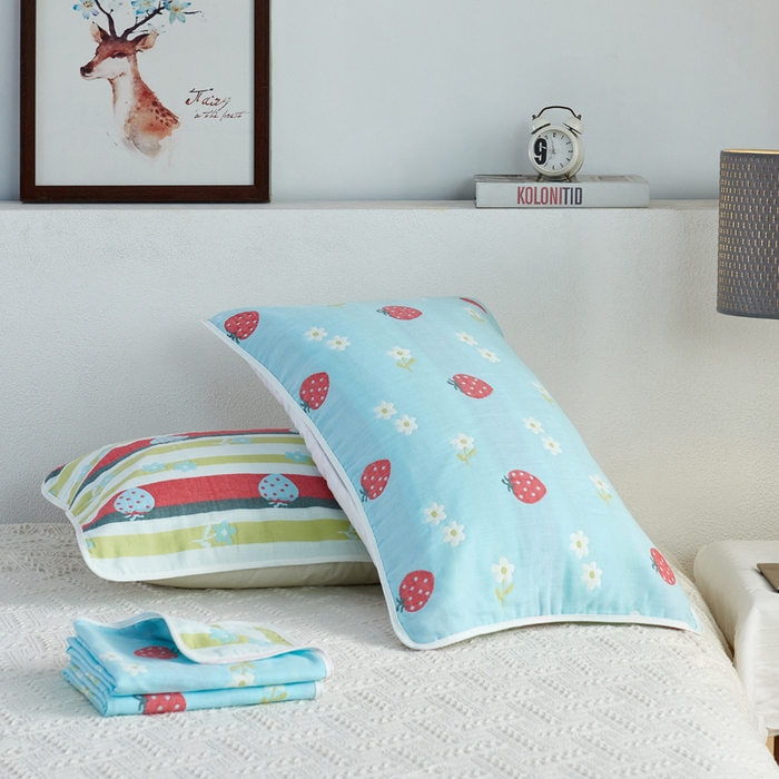 91家纺网 家纺一手货源 找家纺 朴尔 2023新款六层纱布全棉循环小花型枕巾 甜甜草莓兰枕巾