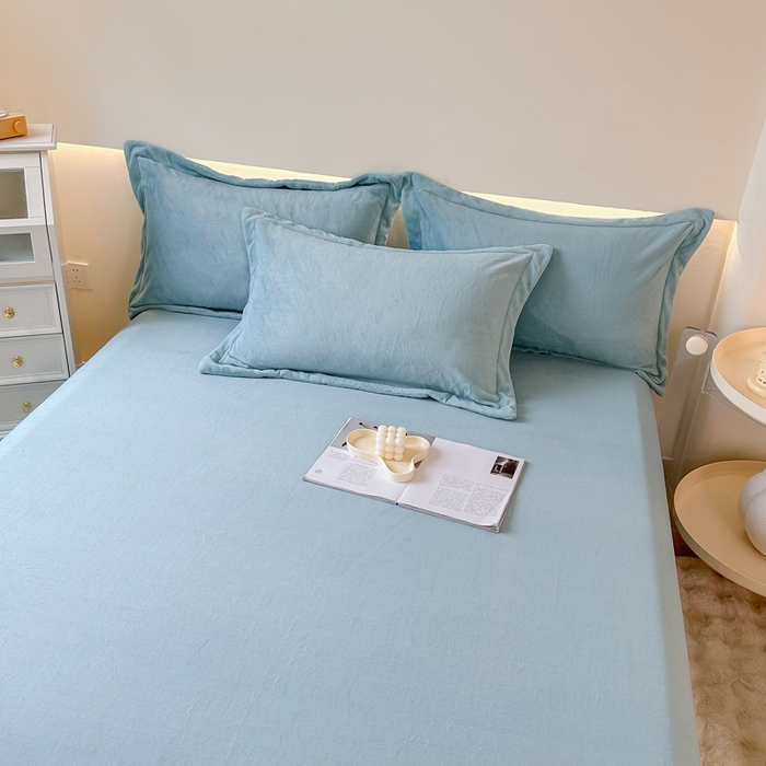 91家纺网 家纺一手货源 找家纺 2023年新款多功能毛毯牛奶绒床单三件套 挪威蓝