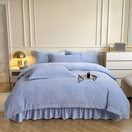 91家纺网 家纺一手货源 找家纺 （总）金艾草 2025新款牛奶绒立体雕花夹棉床盖四件套