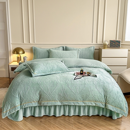 91家纺网 家纺一手货源 找家纺 （总）金艾草 2025新款牛奶绒立体雕花夹棉床盖四件套