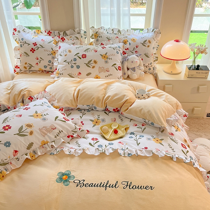 91家纺网 家纺一手货源 找家纺 绒兔兔 2023新款双层纱棉加牛奶绒四件套 绒-花漫庭