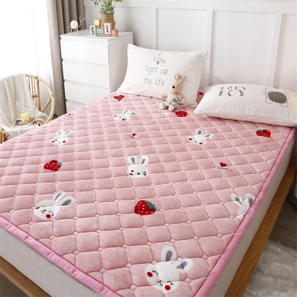 91家纺网 家纺一手货源 找家纺 （总）东宇 2024年新款A类抗菌牛奶绒大床加厚床垫