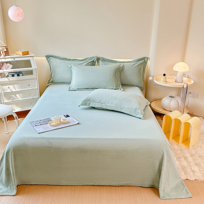 91家纺网 家纺一手货源 找家纺 2023年新款多功能毛毯牛奶绒床单三件套 石青绿