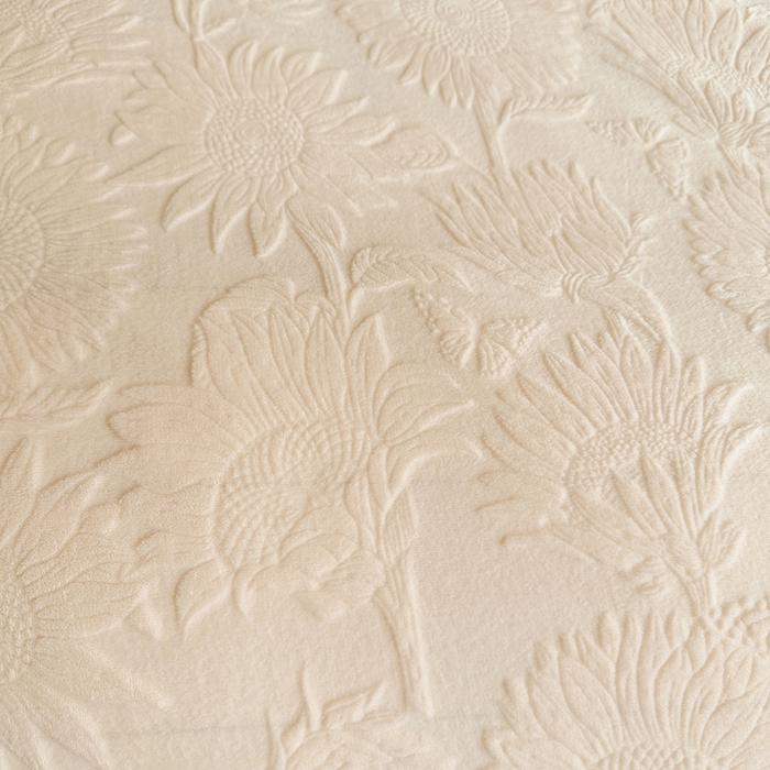 91家纺网 家纺一手货源 找家纺 金艾草 2023新款牛奶绒立体雕花夹棉床盖四件套 雕花绒-米黄色