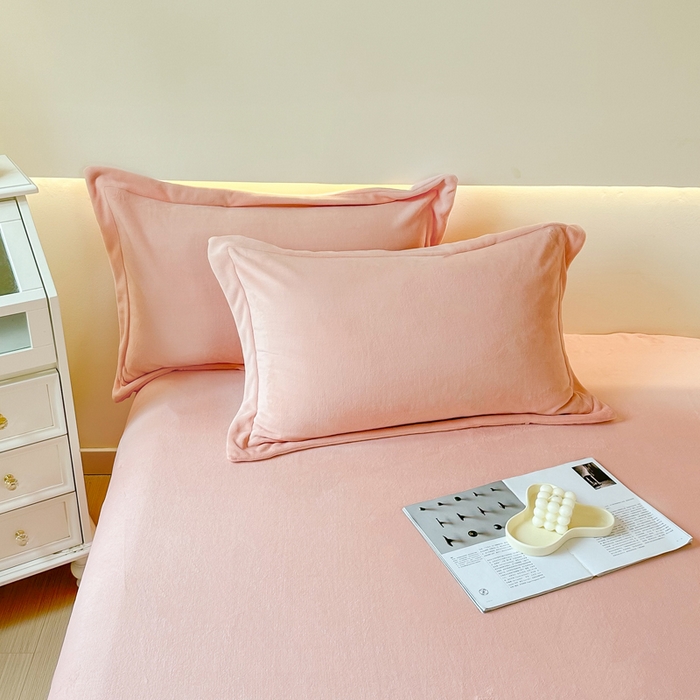 91家纺网 家纺一手货源 找家纺 2023年新款多功能毛毯牛奶绒床单三件套 黛粉