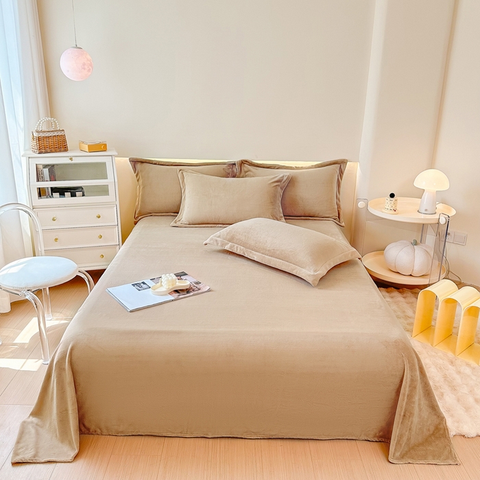 91家纺网 家纺一手货源 找家纺 2023年新款多功能毛毯牛奶绒床单三件套 奶咖