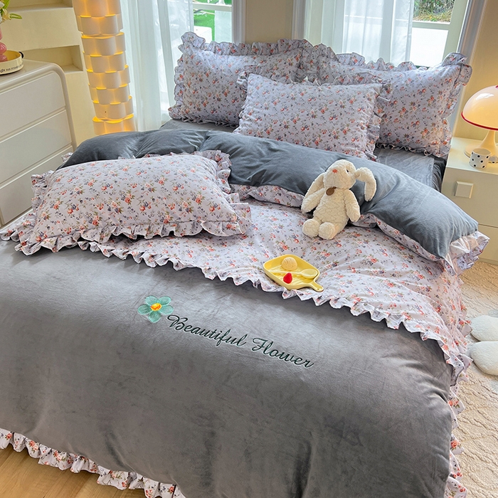 91家纺网 家纺一手货源 找家纺 绒兔兔 2023新款双层纱棉加牛奶绒四件套 绒-婉然