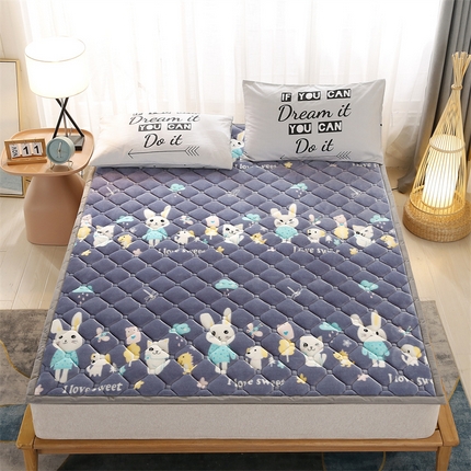 91家纺网 家纺一手货源 找家纺 （总）东宇 2024年新款A类抗菌牛奶绒大床加厚床垫