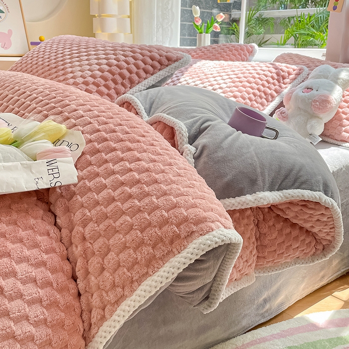 91家纺网 家纺一手货源 找家纺 梦之岛 2023包边AB面牛奶绒印染提花金龟绒加厚保暖四件套 金龟绒-玉色