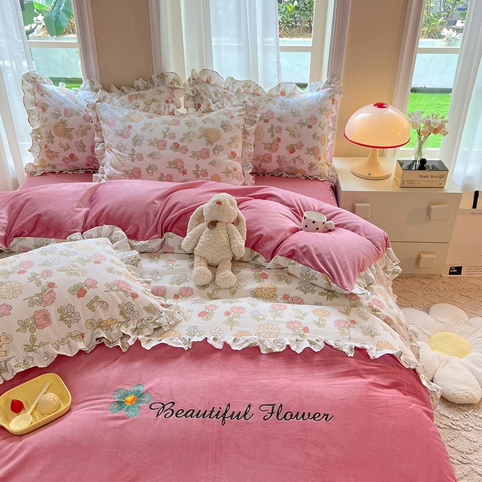 91家纺网 家纺一手货源 找家纺 绒兔兔 2023新款双层纱棉加牛奶绒四件套 绒-唯美