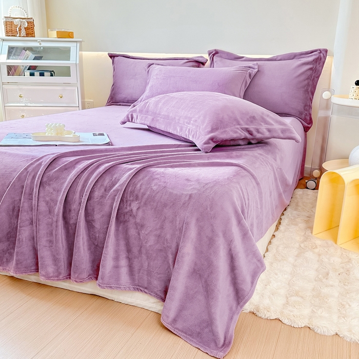 91家纺网 家纺一手货源 找家纺 2023年新款多功能毛毯牛奶绒床单三件套 风铃紫