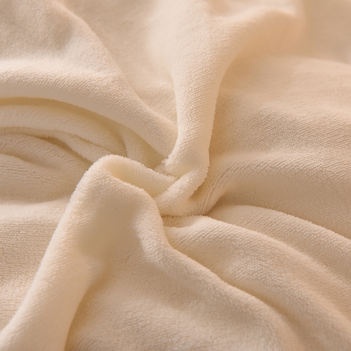 91家纺网 家纺一手货源 找家纺 艾米家居 2023新款秋冬牛奶绒刺绣花边四件套-幸运兔 白色