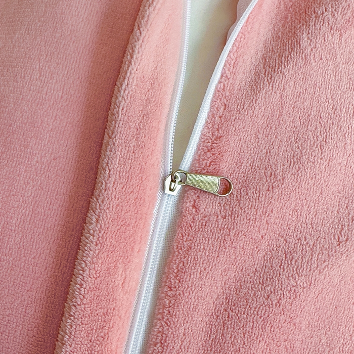 91家纺网 家纺一手货源 找家纺 金艾草 2023新款牛奶绒立体雕花夹棉床盖四件套 雕花绒-胭脂粉