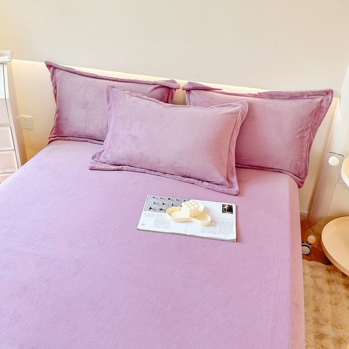 91家纺网 家纺一手货源 找家纺 2023年新款多功能毛毯牛奶绒床单三件套 风铃紫