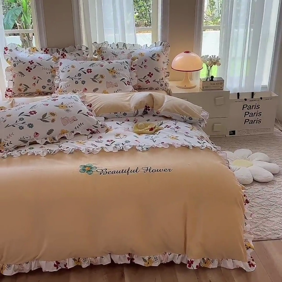 91家纺网 家纺一手货源 找家纺 绒兔兔 2023新款双层纱棉加牛奶绒四件套 绒-花漫庭