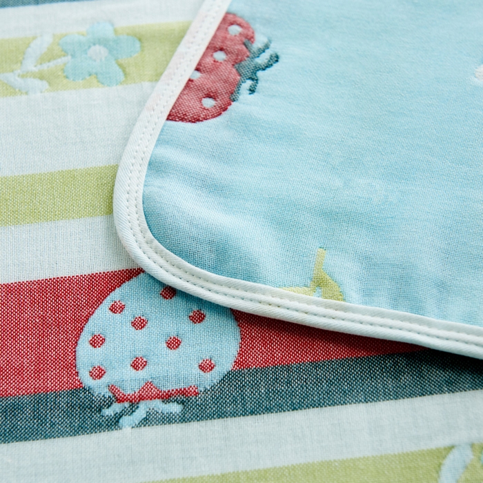 91家纺网 家纺一手货源 找家纺 朴尔 2023新款六层纱布全棉循环小花型枕巾 甜甜草莓兰枕巾