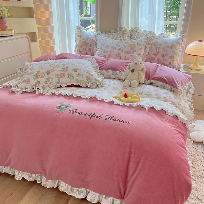 91家纺网 家纺一手货源 找家纺 绒兔兔 2023新款双层纱棉加牛奶绒四件套 绒-唯美