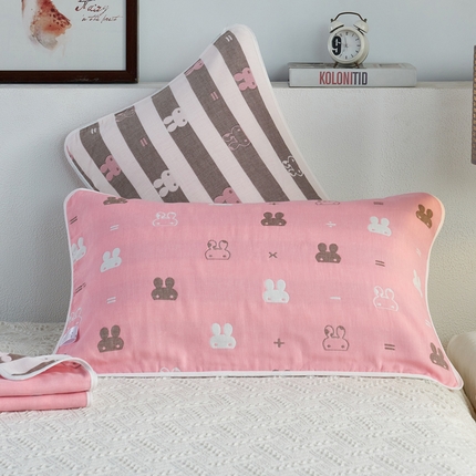 91家纺网 家纺一手货源 找家纺 朴尔 2023新款六层纱布全棉循环小花型枕巾 算数小兔粉枕巾