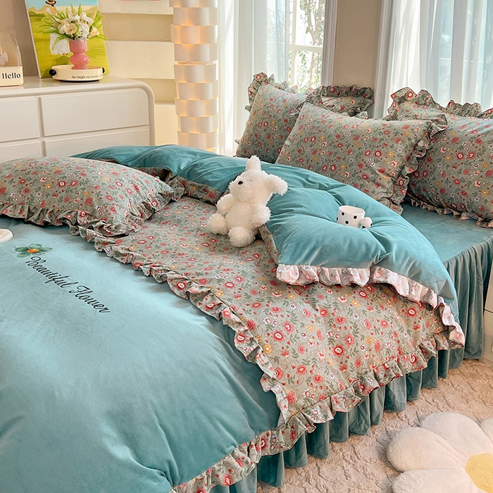 91家纺网 家纺一手货源 找家纺 绒兔兔 2023新款双层纱棉加牛奶绒四件套 绒-秘密花园