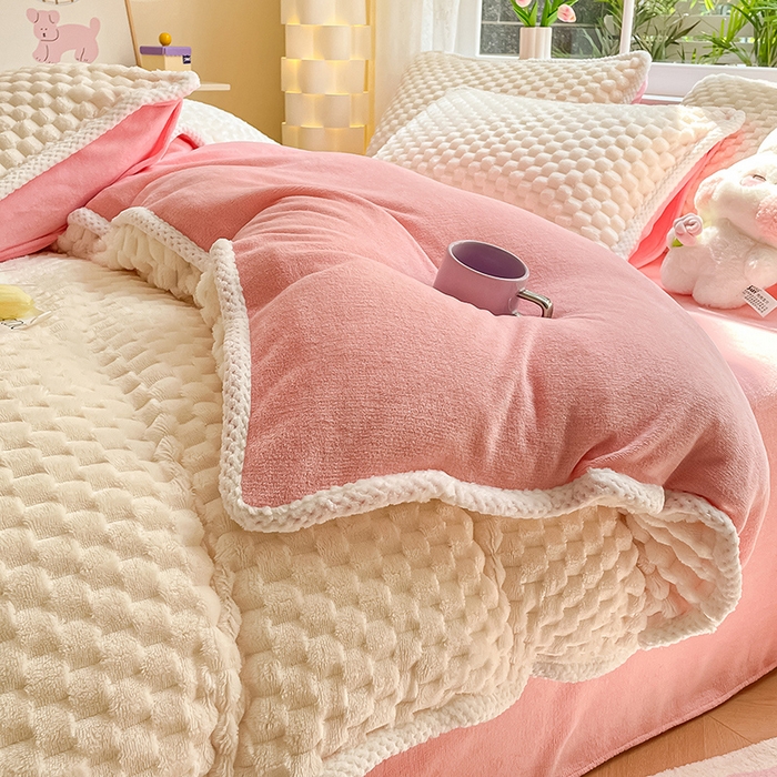 91家纺网 家纺一手货源 找家纺 梦之岛 2023包边AB面牛奶绒印染提花金龟绒加厚保暖四件套 金龟绒-奶昔白+浅粉