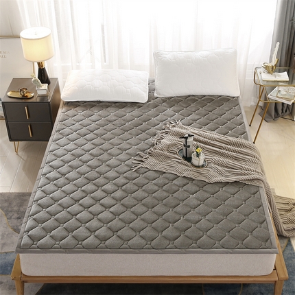 91家纺网 家纺一手货源 找家纺 （总）东宇 2024年新款A类抗菌牛奶绒大床加厚床垫