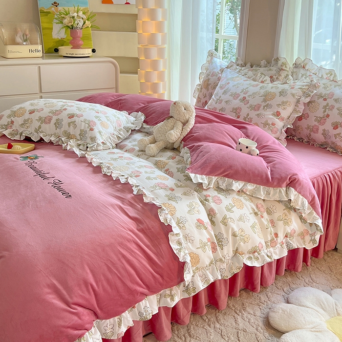 91家纺网 家纺一手货源 找家纺 绒兔兔 2023新款双层纱棉加牛奶绒四件套 绒-唯美