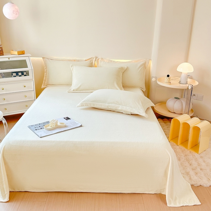 91家纺网 家纺一手货源 找家纺 2023年新款多功能毛毯牛奶绒床单三件套 米白