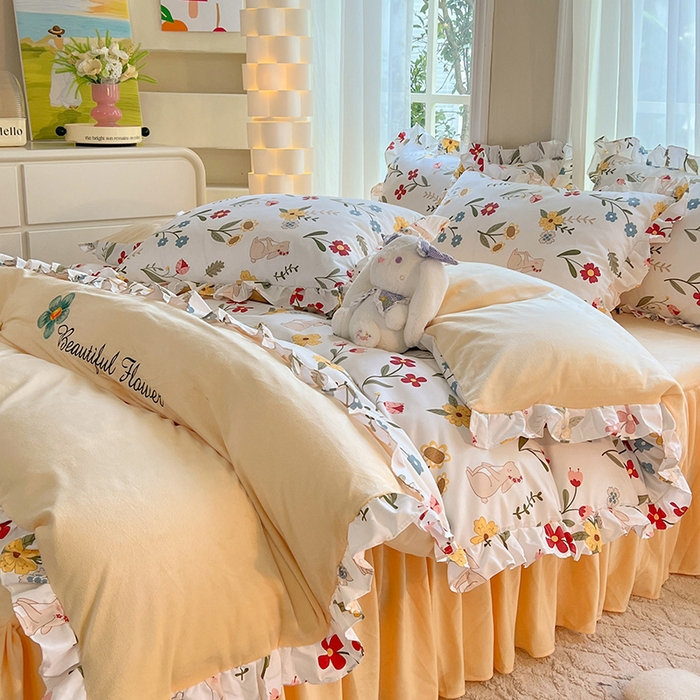 91家纺网 家纺一手货源 找家纺 绒兔兔 2023新款双层纱棉加牛奶绒四件套 绒-花漫庭