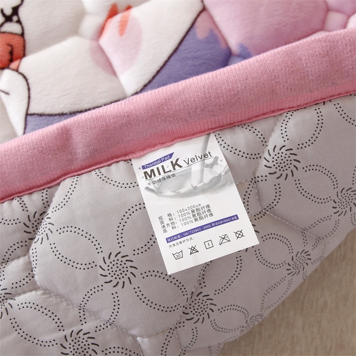 91家纺网 家纺一手货源 找家纺 东宇 2024年新款A类抗菌牛奶绒大床加厚床垫 晚安猪