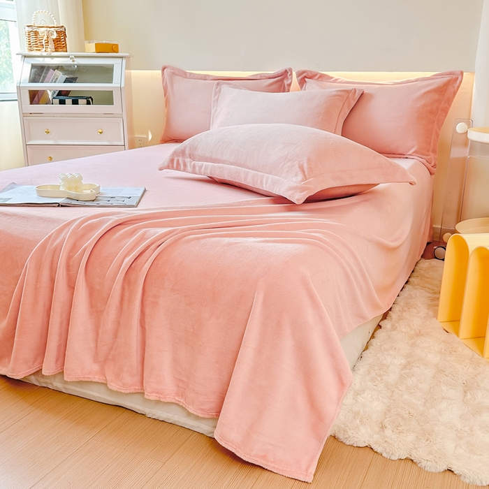 91家纺网 家纺一手货源 找家纺 2023年新款多功能毛毯牛奶绒床单三件套 黛粉