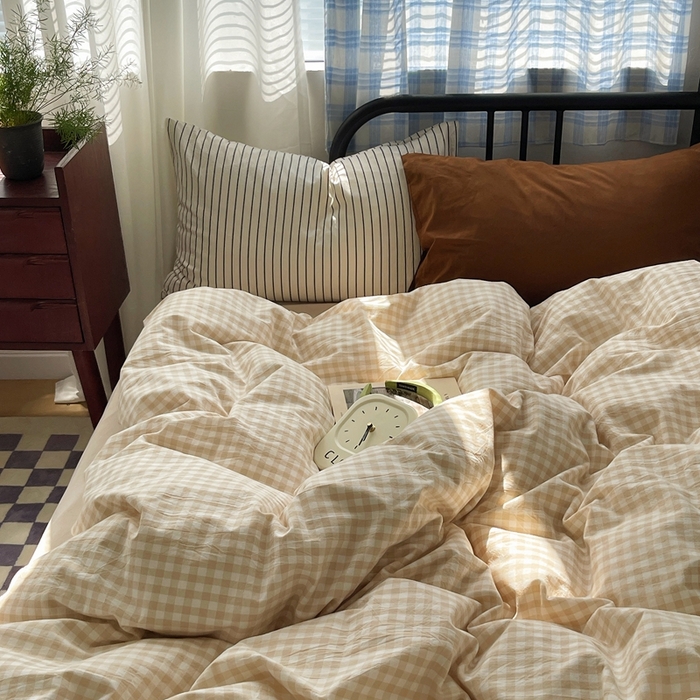 91家纺网 家纺一手货源 找家纺 六巷胡同 2023新款ins博主风洋气小格子篇四件套 浅米咖小格