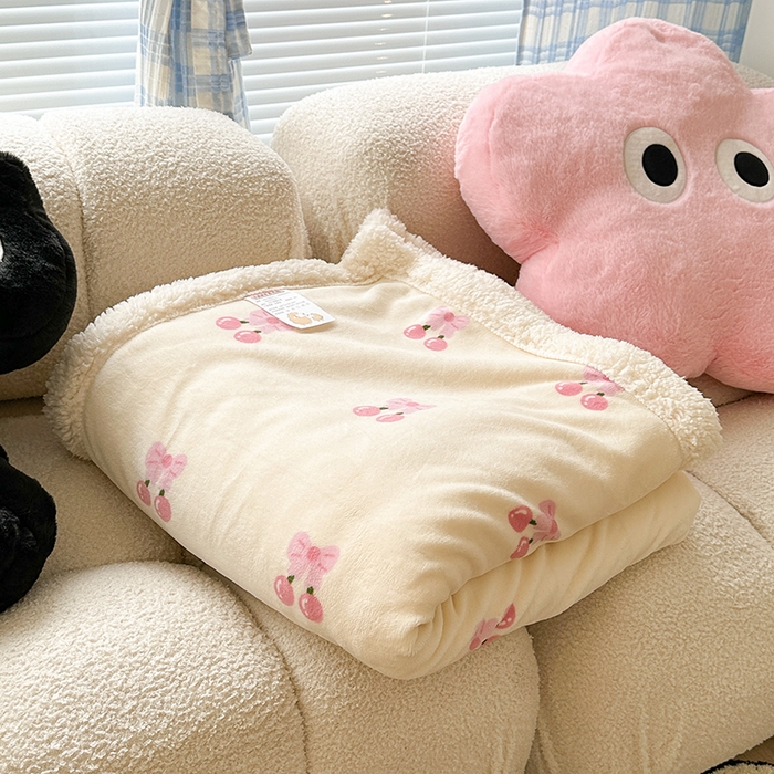 91家纺网 家纺一手货源 找家纺 （总）昔可家纺 2023新款ins风牛奶绒羊羔绒印花毛毯（风格二）