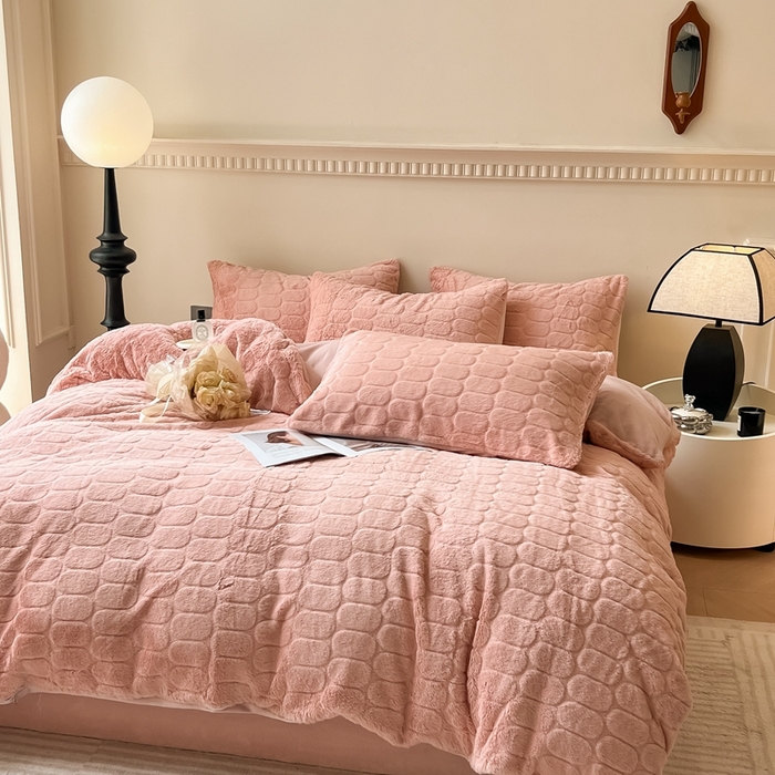 91家纺网 家纺一手货源 找家纺 慕尚家纺 2025新款280g兔毛绒四件套-洛卡 洛卡-粉