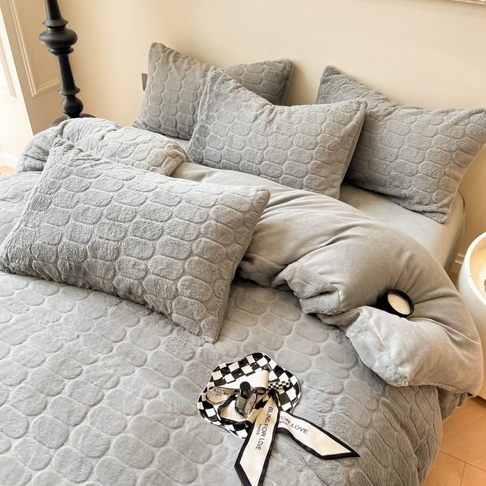 91家纺网 家纺一手货源 找家纺 慕尚家纺 2025新款280g兔毛绒四件套-洛卡 洛卡银灰